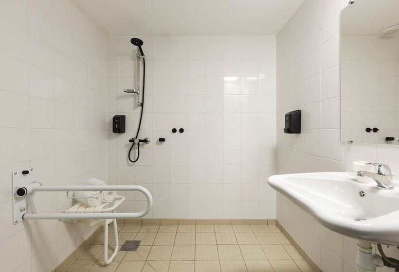 Enzo Hotels Chartres Mainvilliers By Kyriad Direct