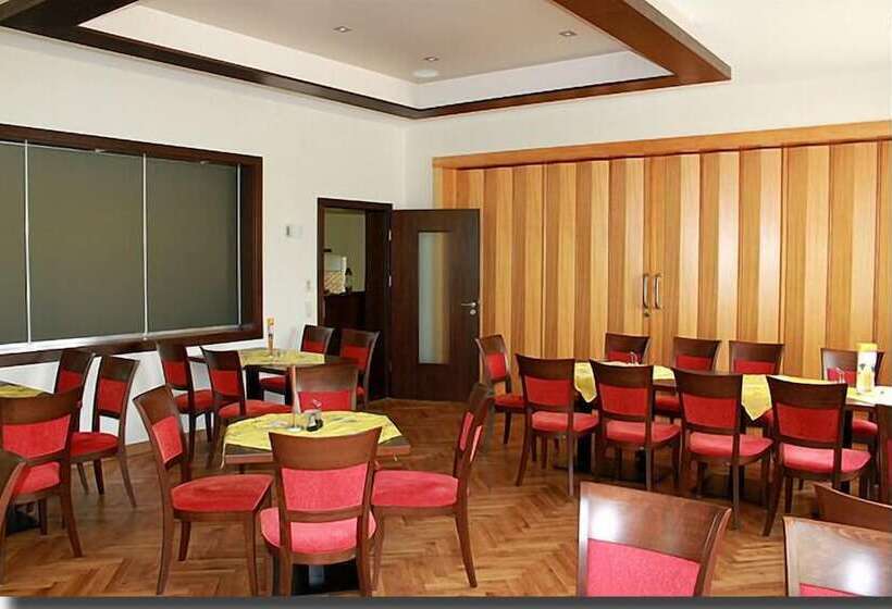 Gasthaus & Hotel Grünhof