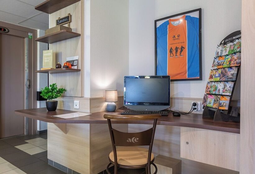 فندق Ace Hôtel Châteauroux Déols