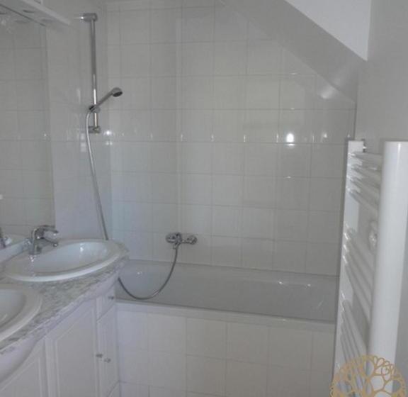 فندق Adonis Valberg