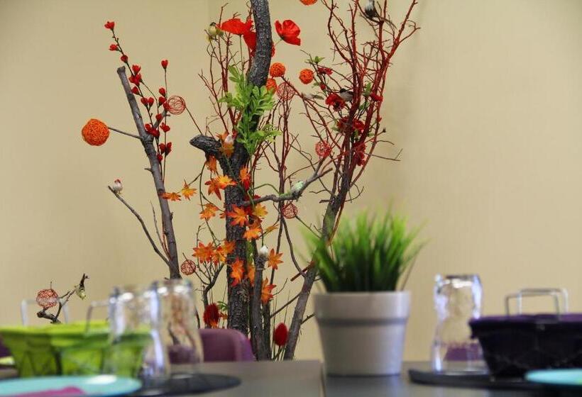 فندق Adonis Valberg