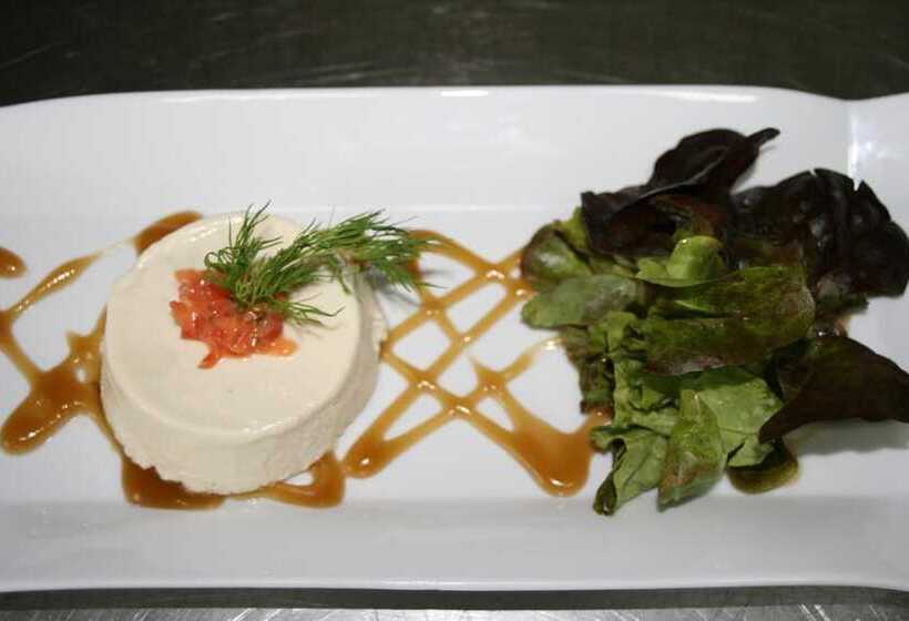 호텔 Logis Hôtel Auberge De L Etang