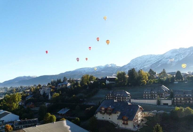 ホテル Auberge Des Montauds