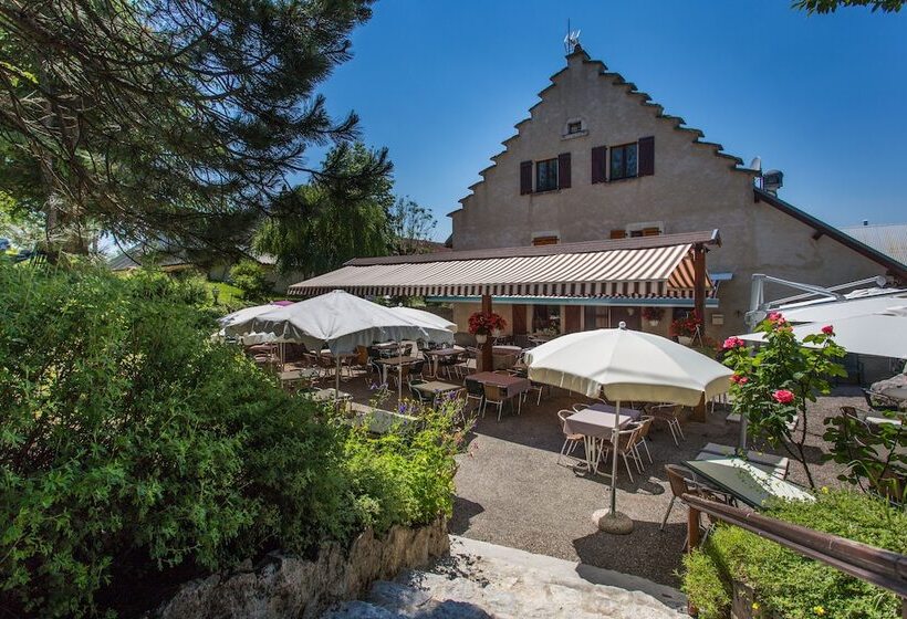 ホテル Auberge Des Montauds