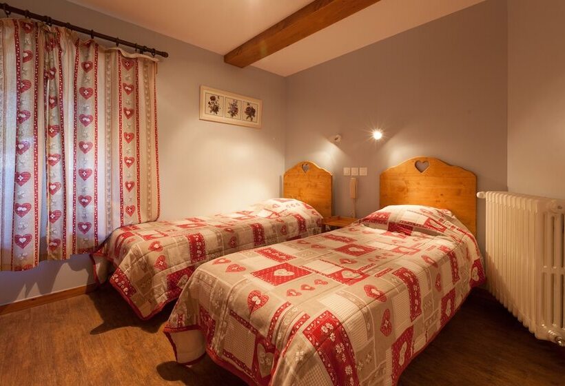 ホテル Auberge Des Montauds