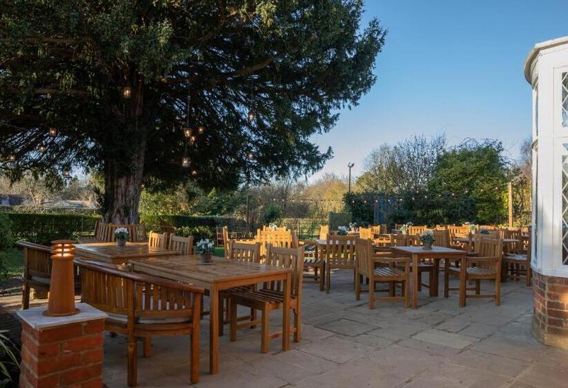 בית מלון כפרי Bedford Arms