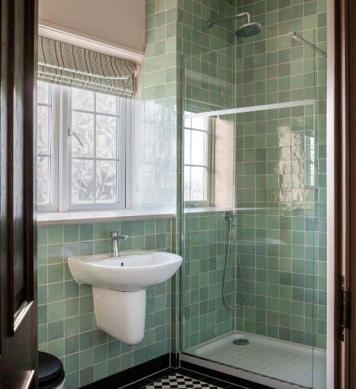 בית מלון כפרי Bedford Arms