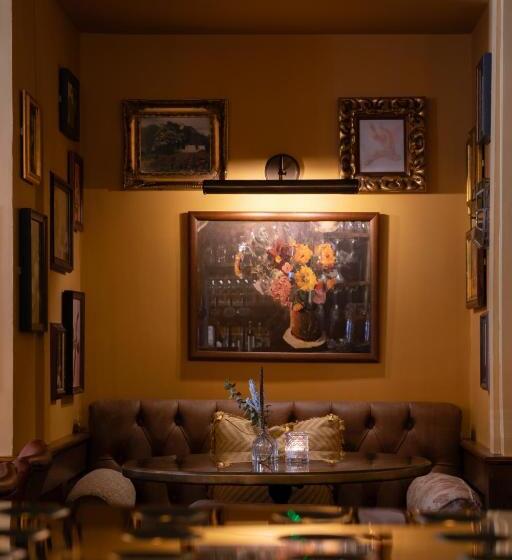 בית מלון כפרי Bedford Arms