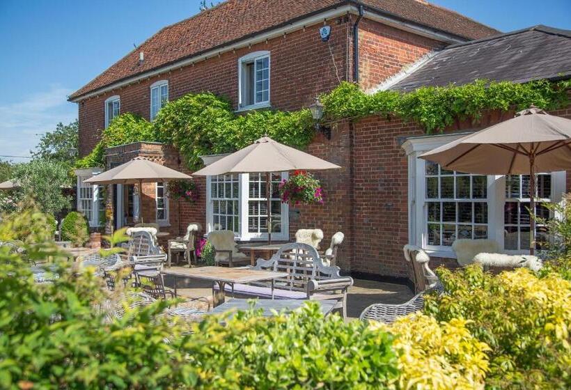 בית מלון כפרי Bedford Arms