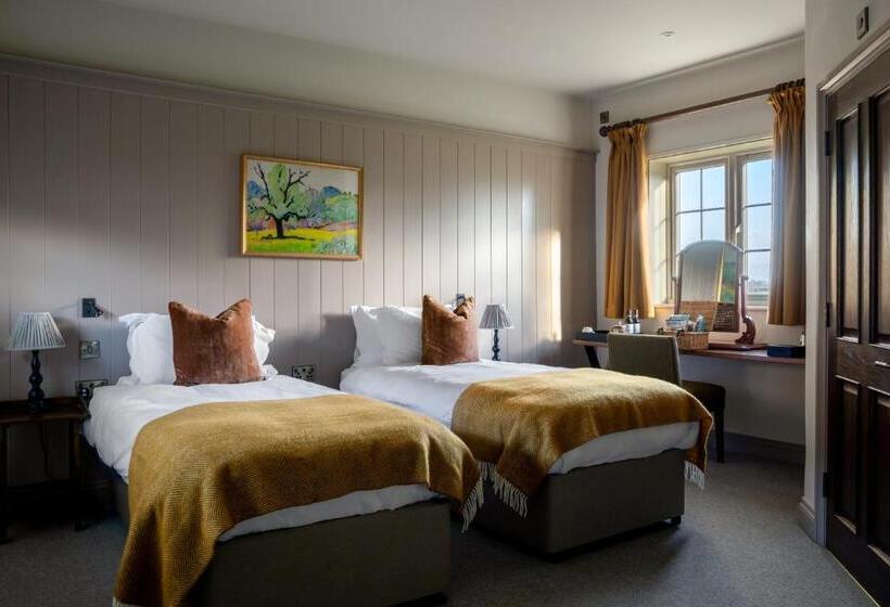 בית מלון כפרי Bedford Arms