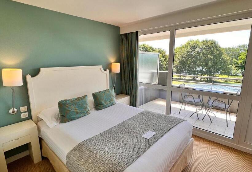 בית מלון כפרי Best Western Plus Le Roi Arthur Hôtel & Spa