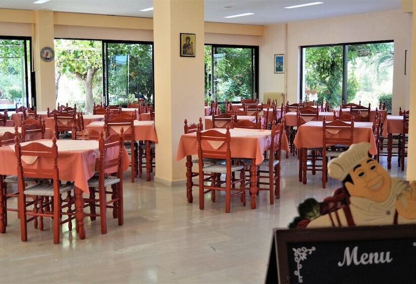 בית מלון כפרי Brati  Arcoudi