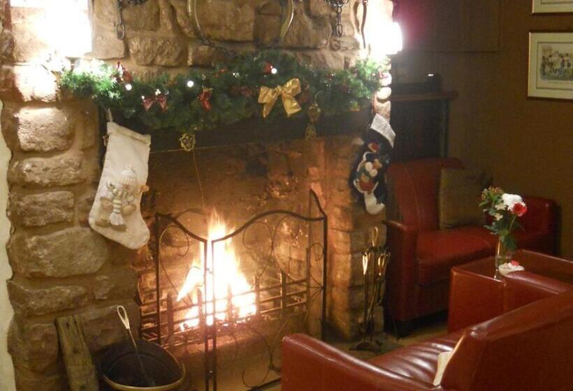 酒店 Castle Lodge Wilton