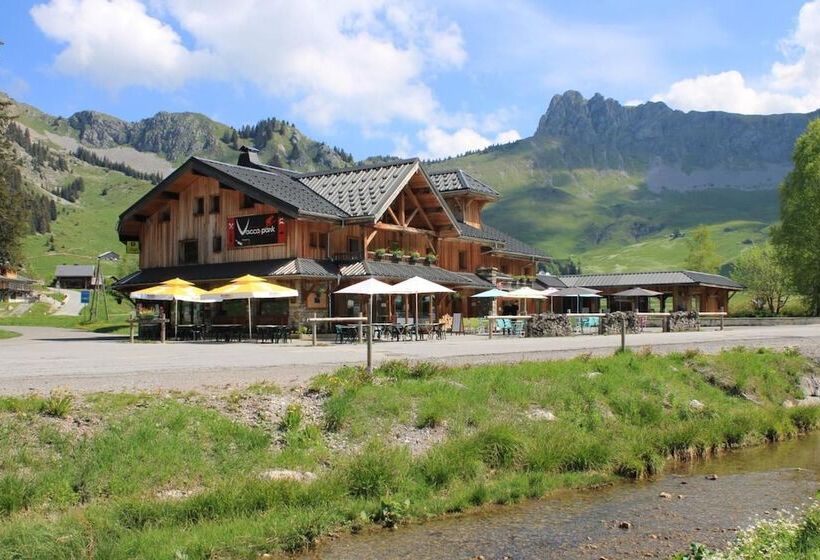 בית מלון כפרי Les Roches 1500