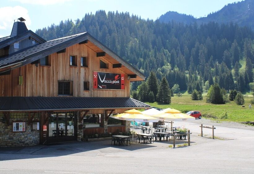 בית מלון כפרי Les Roches 1500