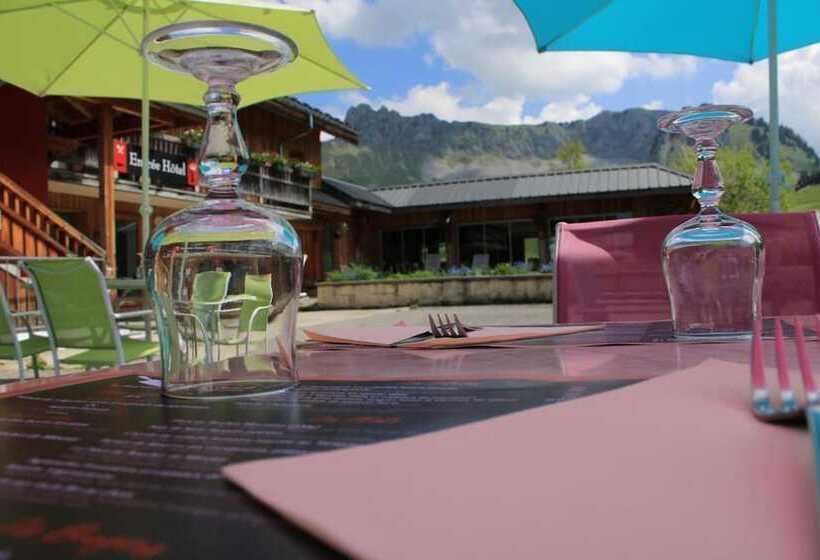 בית מלון כפרי Les Roches 1500