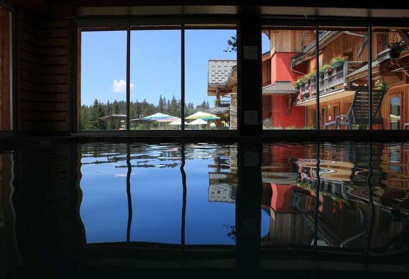 בית מלון כפרי Les Roches 1500