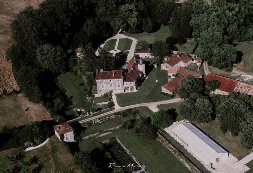 هتل Chateau De Mouillepied