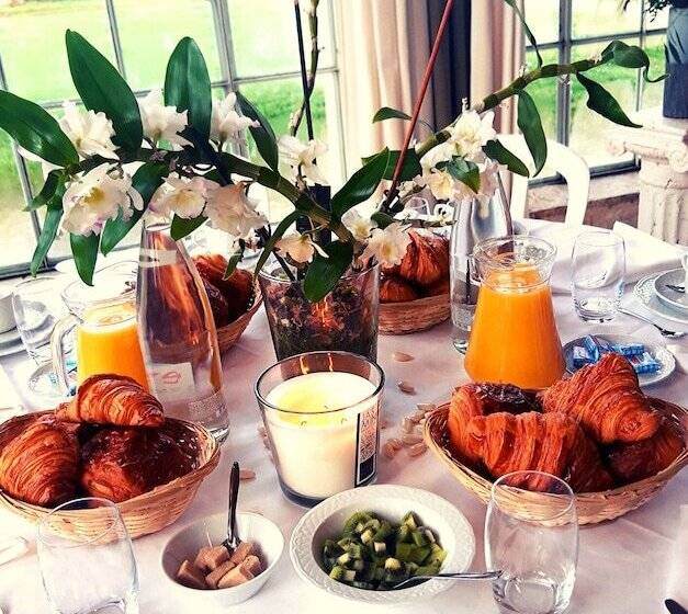 هتل Chateau De Mouillepied