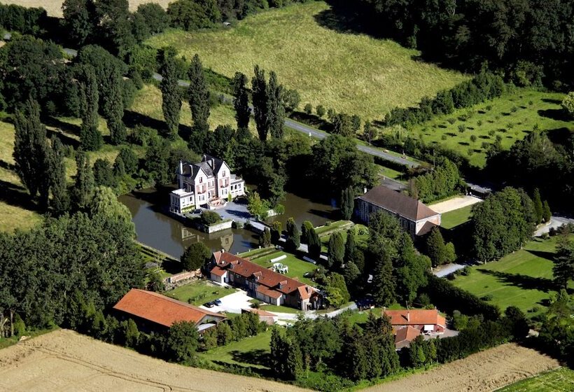 호텔 Chateau De Quesmy