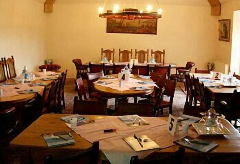 ホテル Chequers Inn