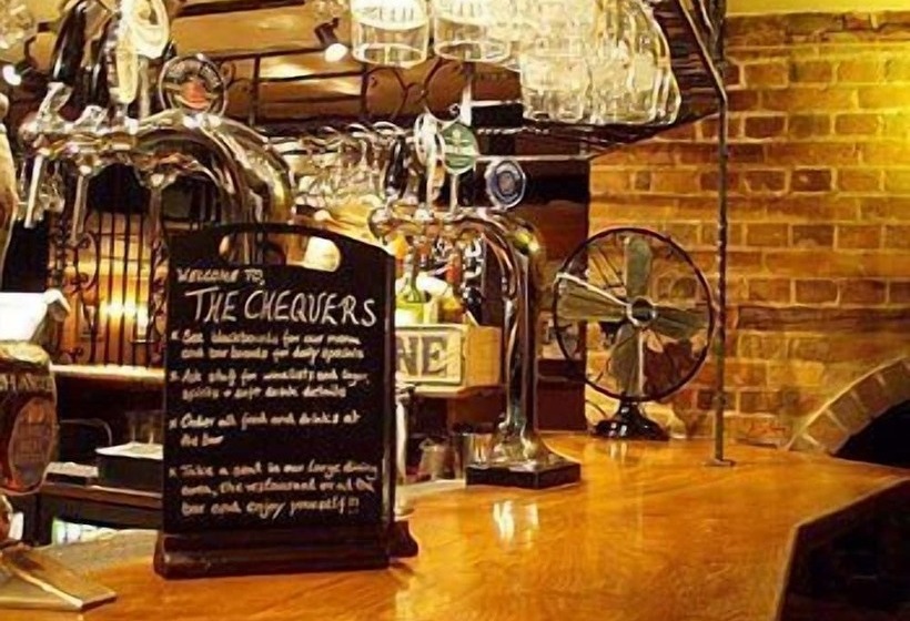 فندق Chequers Inn