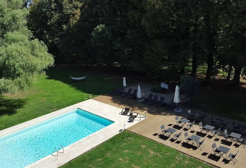 בית מלון כפרי Château   Hôtel Le Sallay