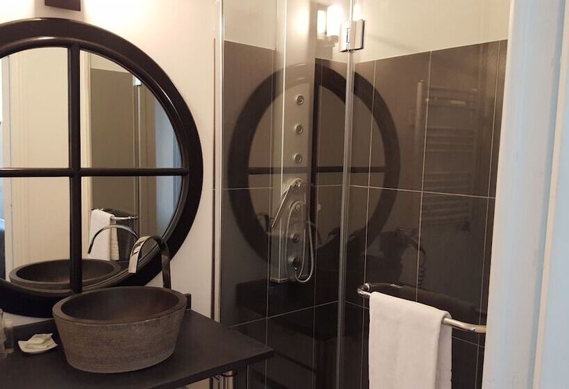 בית מלון כפרי Château   Hôtel Le Sallay