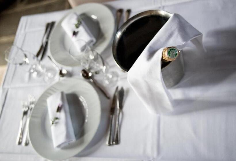 فندق Château De La Motte Beaumanoir