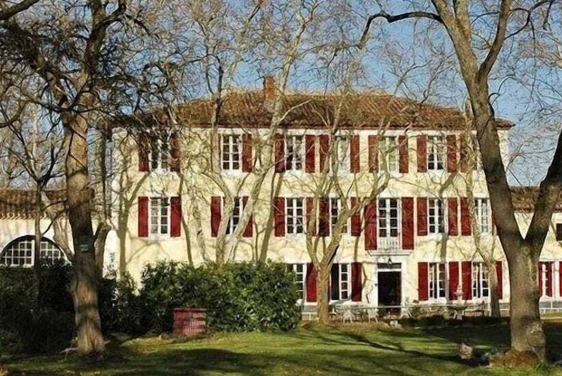 ホテル Château De Lavail