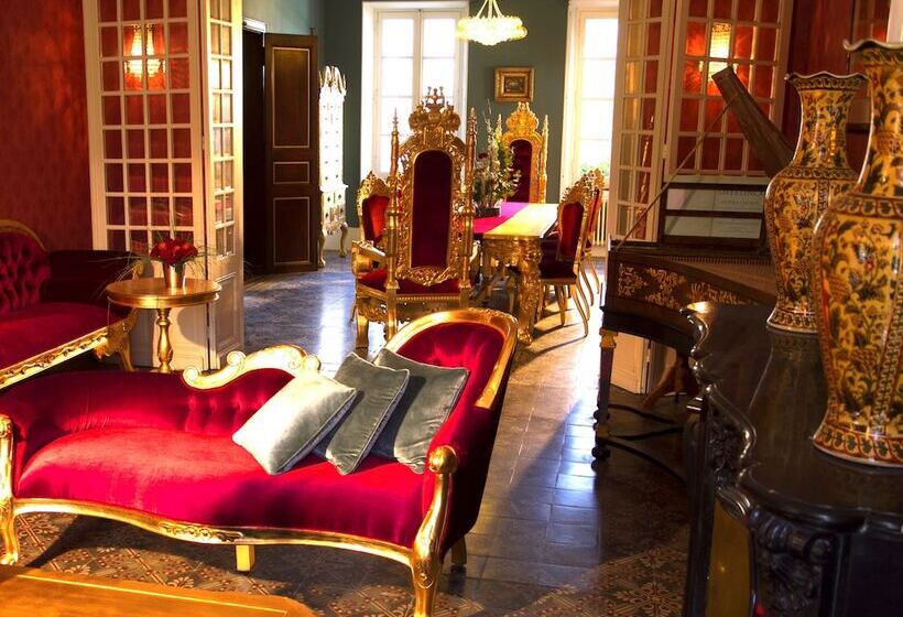 ホテル Château De Lavail