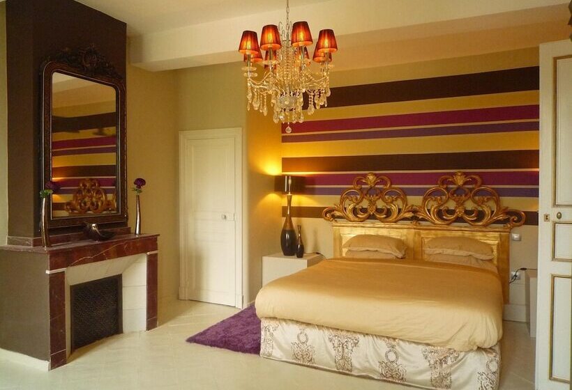 ホテル Château De Lavail