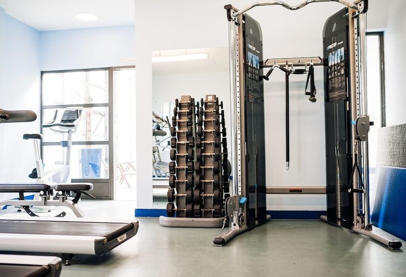 호텔 Cranfield Management Development Centre