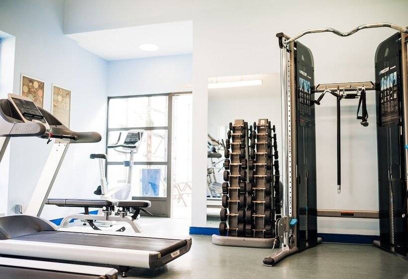 호텔 Cranfield Management Development Centre