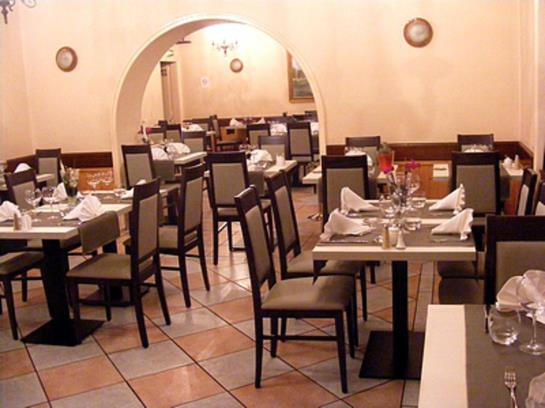 호텔 De La Gare Logis