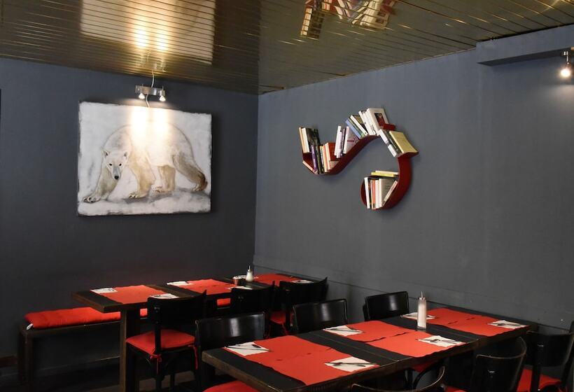 فندق De La Placette Barcelonnette