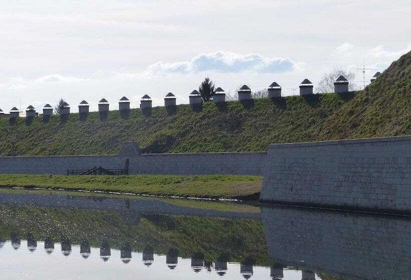 בית מלון כפרי De L'europe