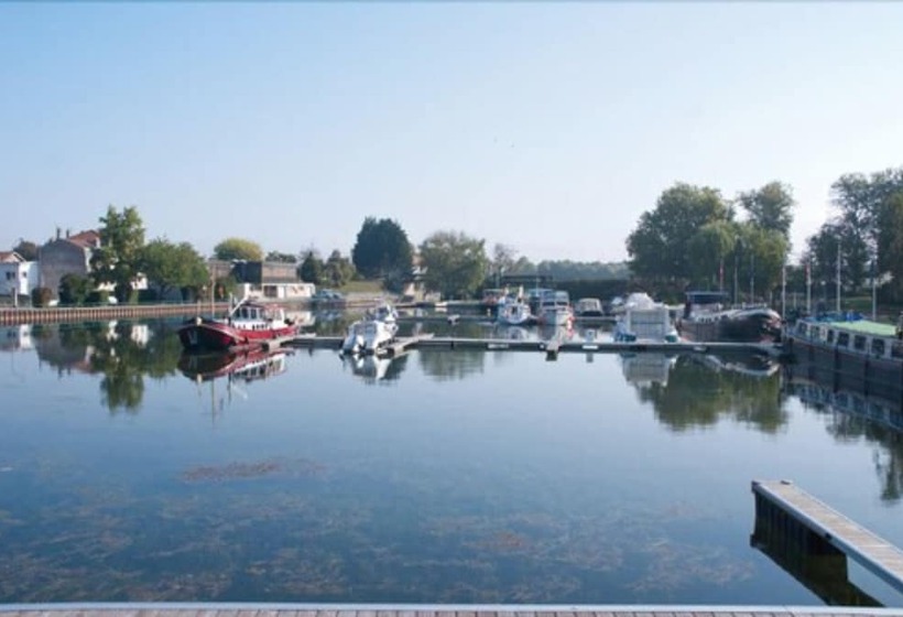 בית מלון כפרי De L'europe