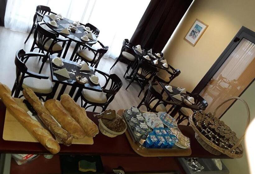 בית מלון כפרי Dorele