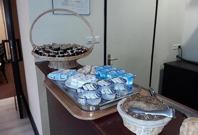 בית מלון כפרי Dorele