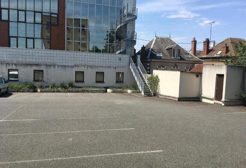 בית מלון כפרי Dorele