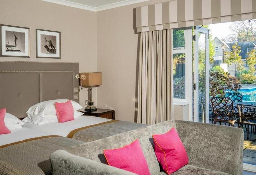 בית מלון כפרי Foxhills Club & Resort