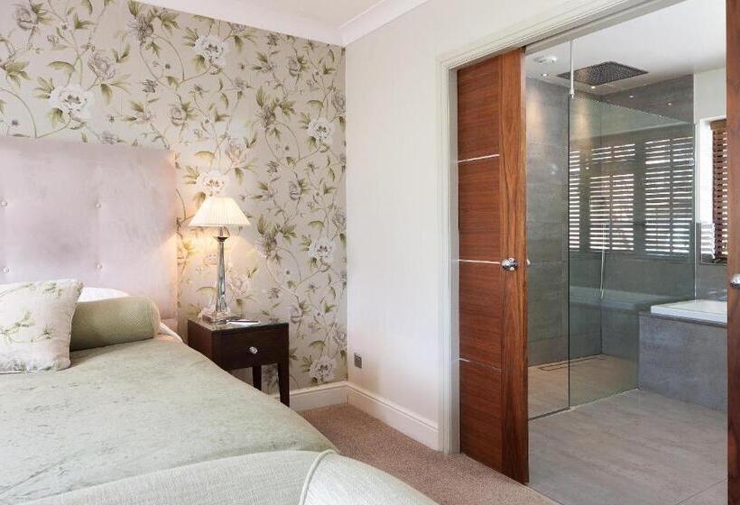 בית מלון כפרי Foxhills Club & Resort