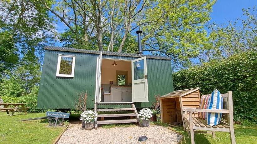 Отель Halfway Bridge