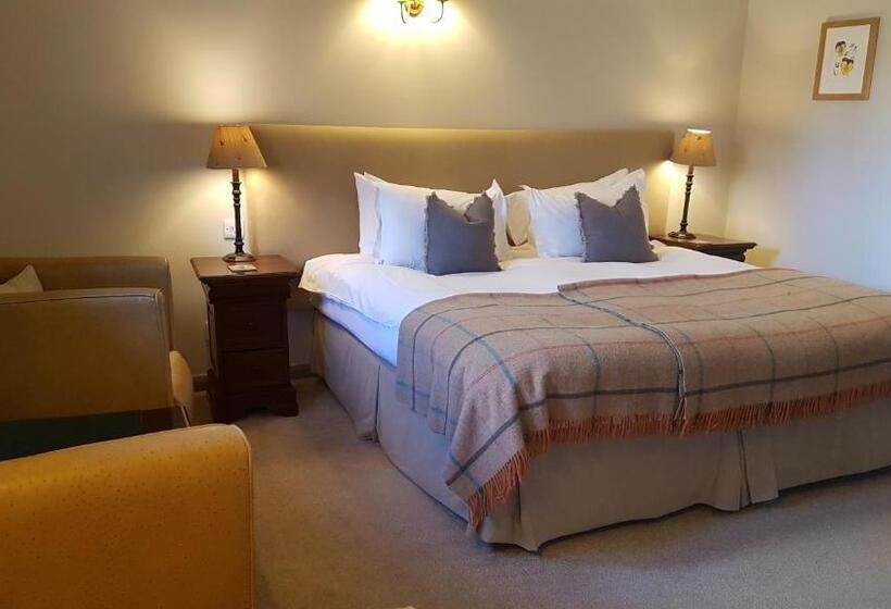 Отель Halfway Bridge