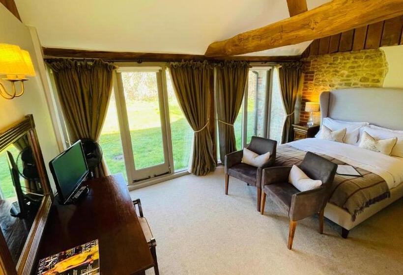 Отель Halfway Bridge