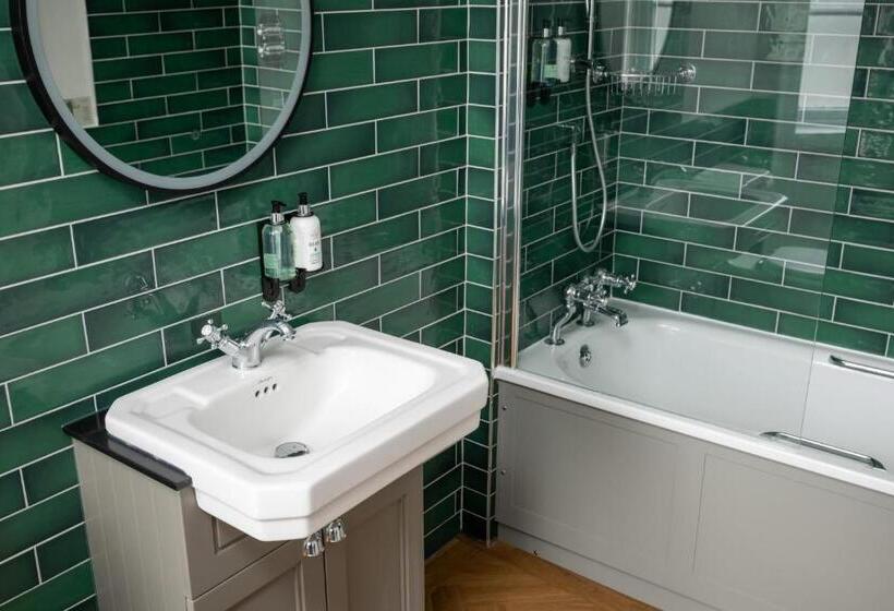 בית מלון כפרי Himley House By Chef & Brewer Collection