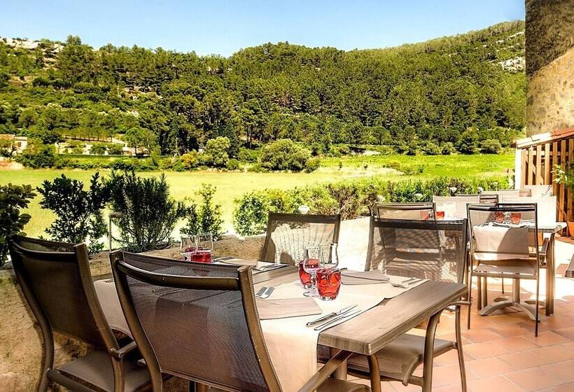 فندق Logis Hôtel Restaurant Des Corbières