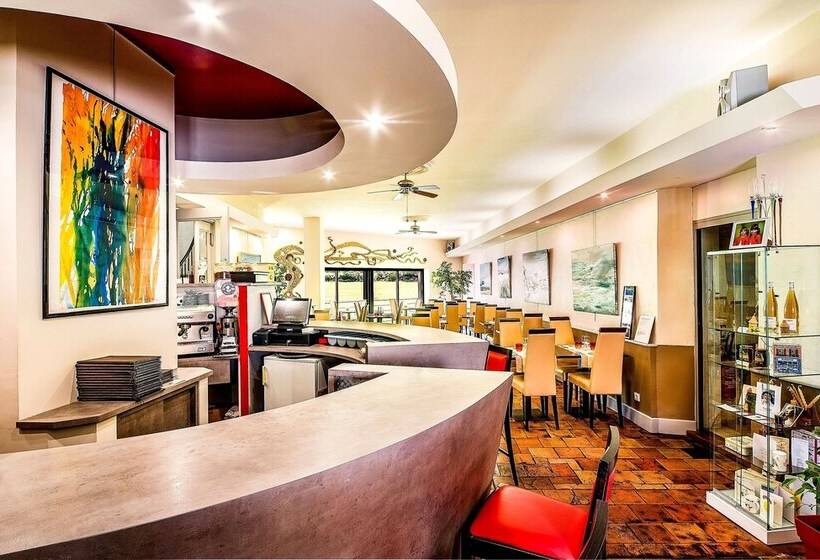 ホテル Logis Hôtel Restaurant Des Corbières