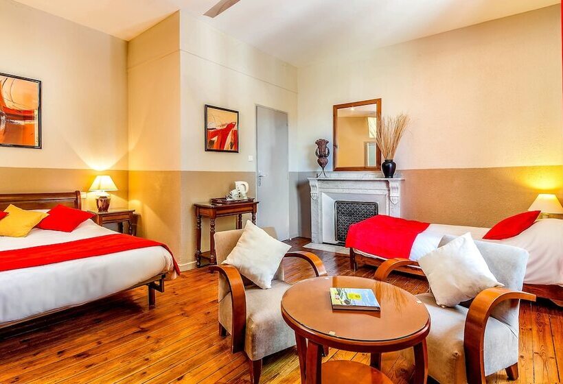 ホテル Logis Hôtel Restaurant Des Corbières